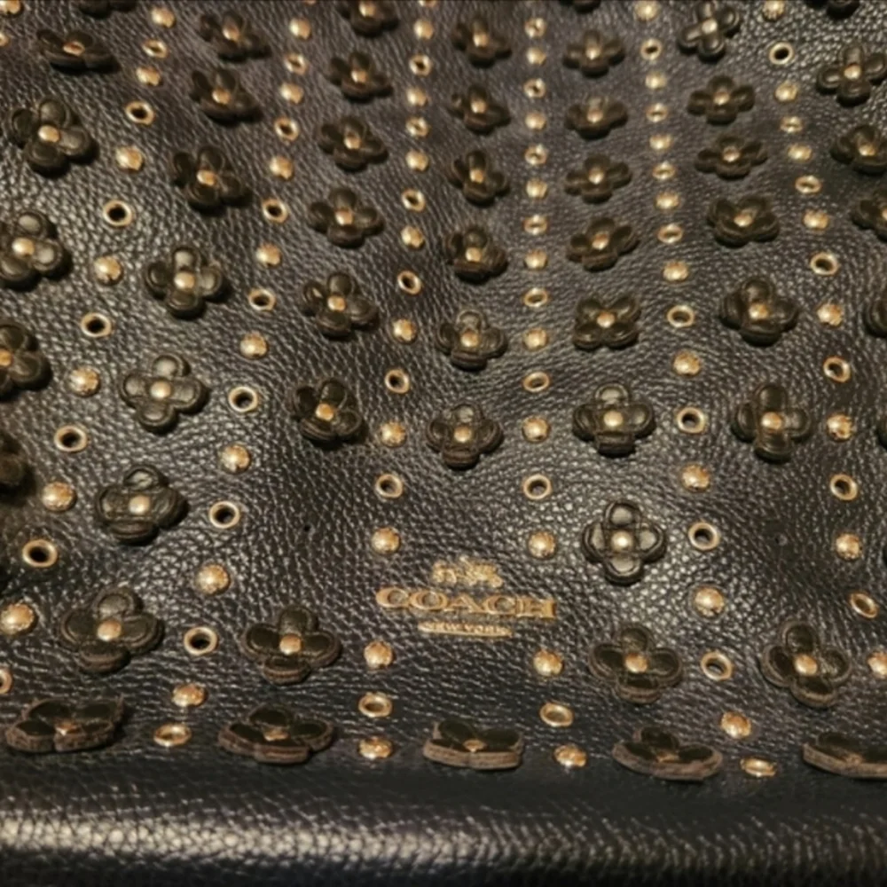 Women's Authentic Coach Edie 31 Floral Rivets Leather Shoulder Bag - Picture 2 of 10